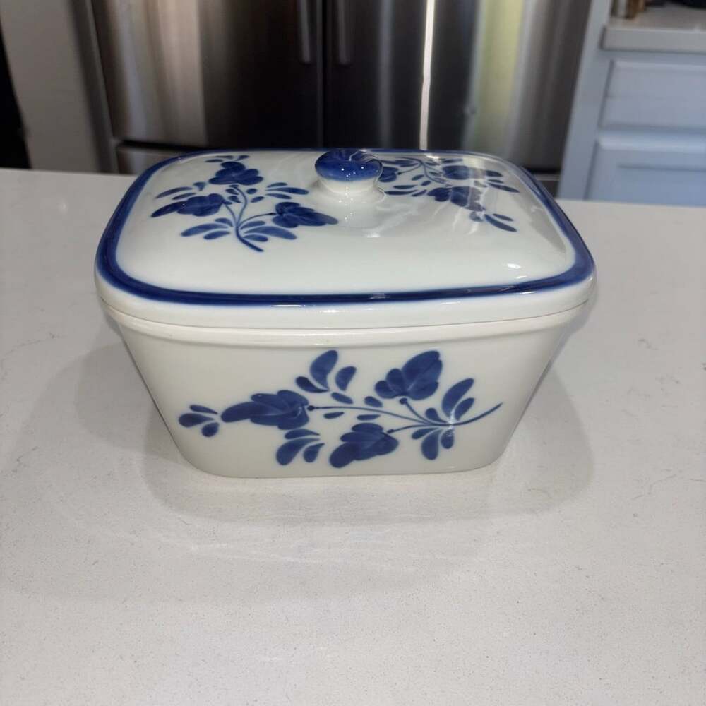 Viana Do Castelo Blue White Floral Hand Painted Casserole Dish Portugal
